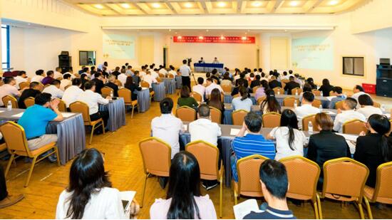 埋头赶路，也要抬头寻道