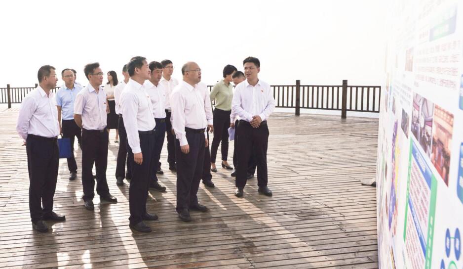 省委常委、组织部长王正谱到四川尊龙凯时集团调研指导工作