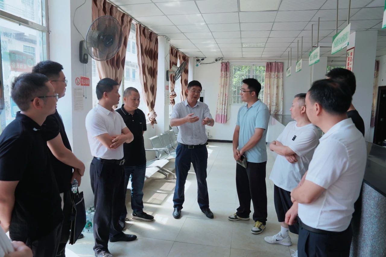 许东明赴南充市嘉陵区、巴中市通江县调研督导定点帮扶和托底性帮扶工作